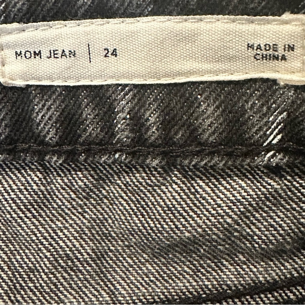 PacSun Black Wash Pin Stripe Mom Jeans Women’s Size 24 26" Inseam - Picture 7 of 8